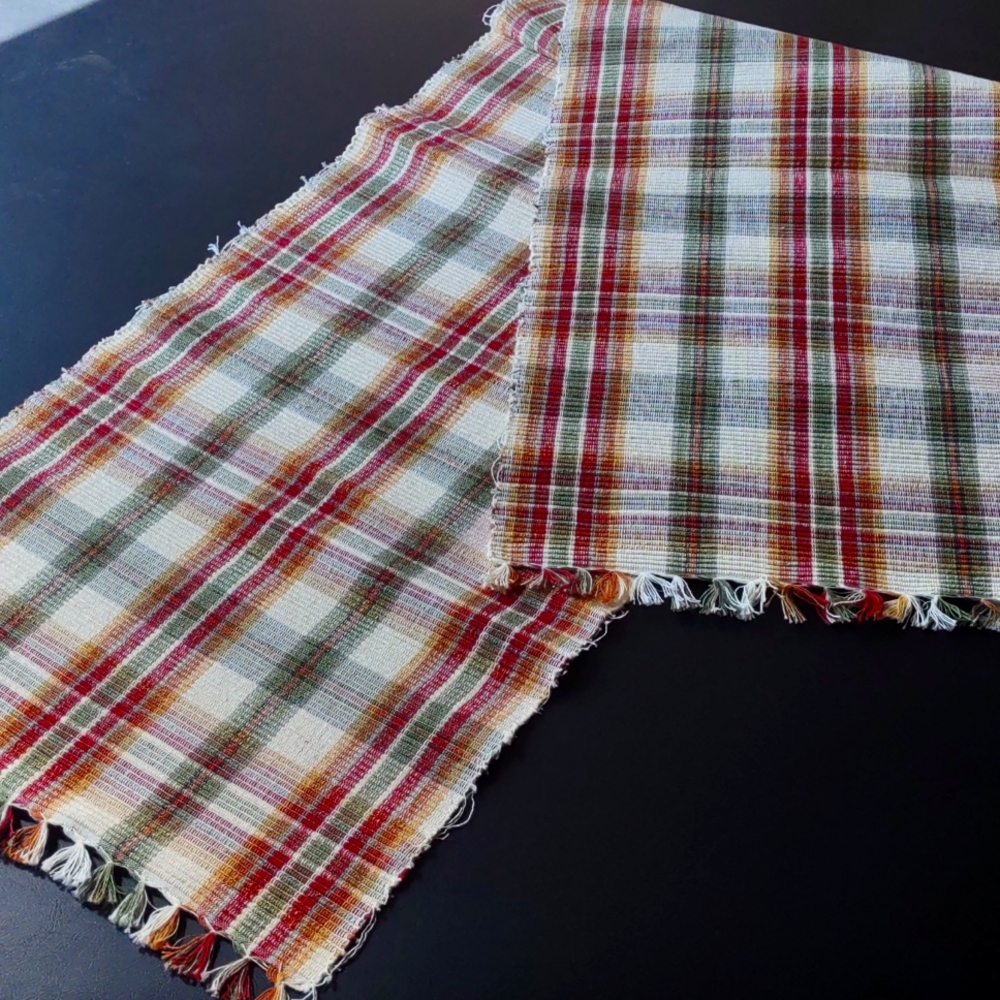 Park Designs, Lemon Pepper, 52 inch, Table Runner. NWOT.